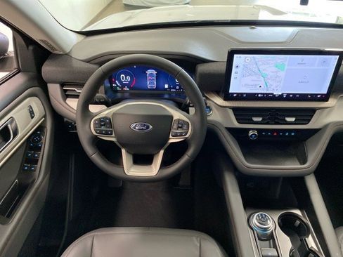 New 2026 Ford Explorer Active w/ Active Comfort Package image 14