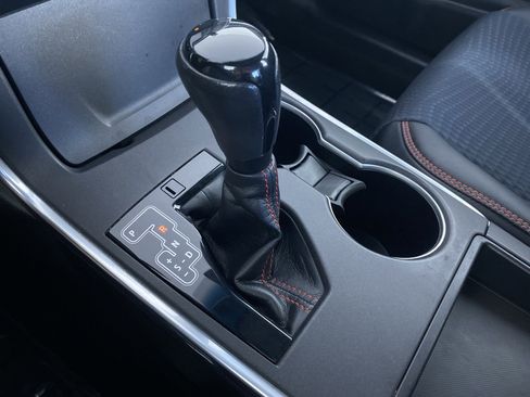 Used 2015 Toyota Camry SE image 7