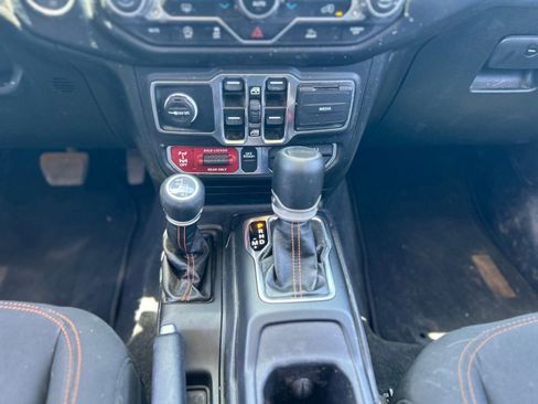 Used 2023 Jeep Gladiator Mojave w/ Trailer Tow Package AWD/4WD image 19