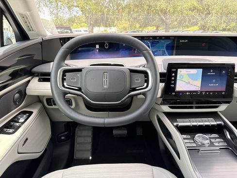 New 2026 Lincoln Nautilus Reserve AWD/4WD image 23
