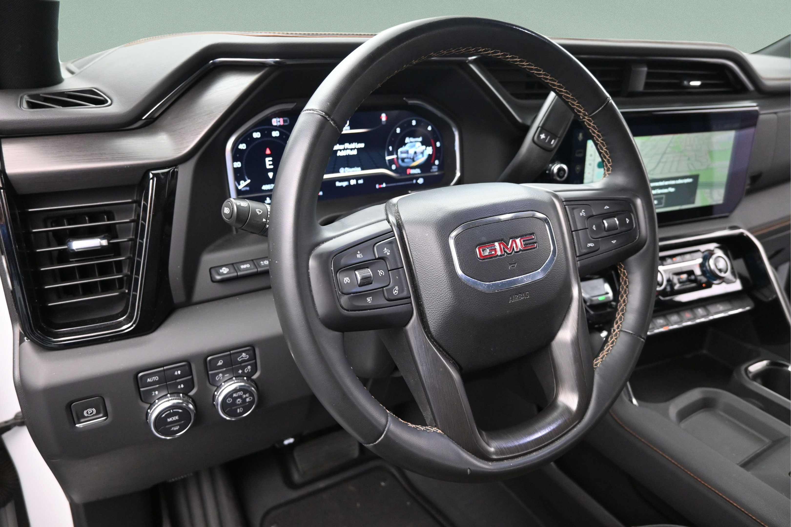Used 2024 GMC Sierra 2500 AT4 w/ AT4 Premium Plus Package AWD/4WD image 13