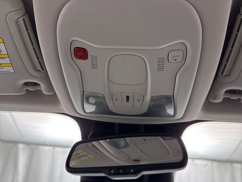 Used 2021 Jeep Renegade Trailhawk image 25