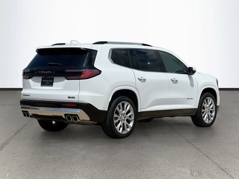 Used 2025 GMC Acadia Denali w/ Super Cruise Package image 6
