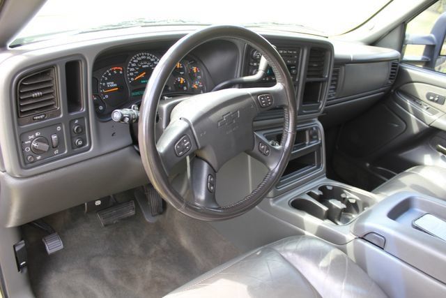 Used 2003 Chevrolet Silverado 2500 LT RWD image 21