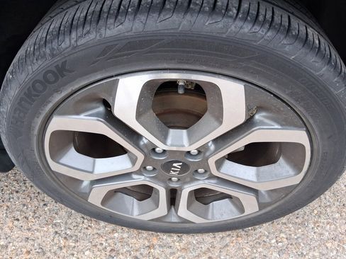 Used 2020 Kia Soul X-Line image 11