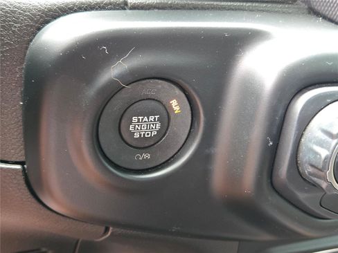 Used 2023 Jeep Wrangler Unlimited Sahara AWD/4WD image 29