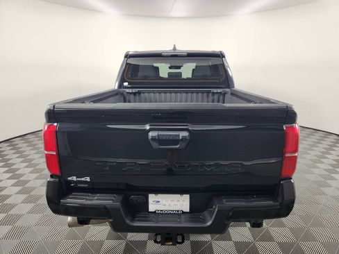 Used 2024 Toyota Tacoma SR5 AWD/4WD image 4