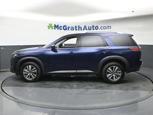 Used 2025 Nissan Pathfinder SL AWD/4WD image 23