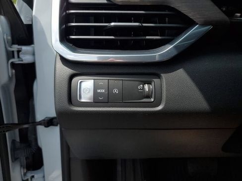New 2026 GMC Acadia Denali w/ Super Cruise Package FWD image 29