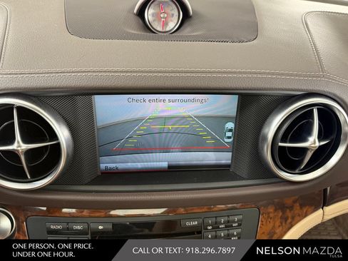 Used 2014 Mercedes-Benz SL 550 image 30