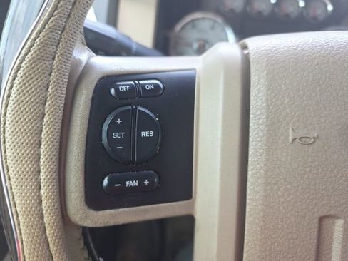 Used 2008 Ford F250 Lariat image 14