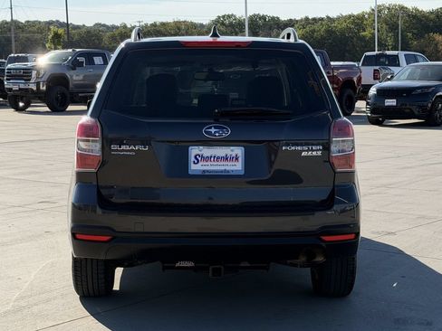 Used 2016 Subaru Forester 2.5i Premium w/ Popular Package #2 AWD/4WD image 5