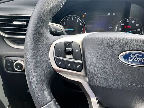 Used 2024 Ford Explorer XLT w/ Equipment Group 202A AWD/4WD image 16