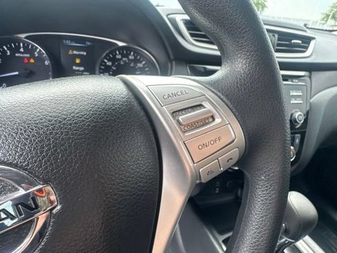 Used 2015 Nissan Rogue SV AWD/4WD image 21