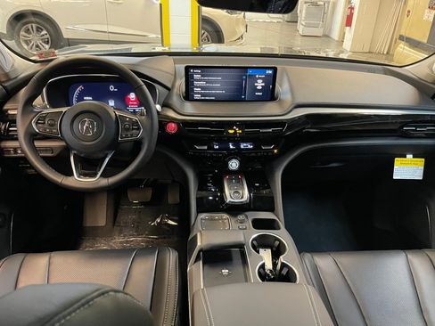 Certified 2023 Acura MDX SH-AWD w/ Technology Package image 19
