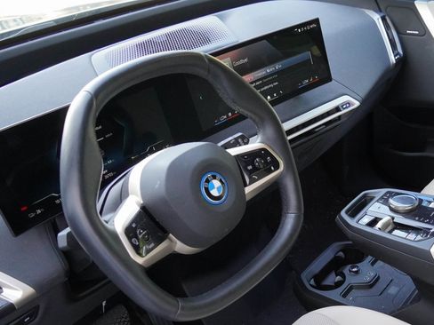 Certified 2024 BMW iX xDrive50 w/ Premium Package AWD/4WD image 24