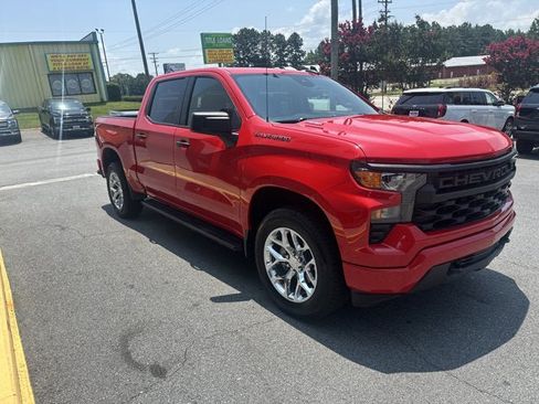Used 2026 Chevrolet Silverado 1500 Custom AWD/4WD image 4
