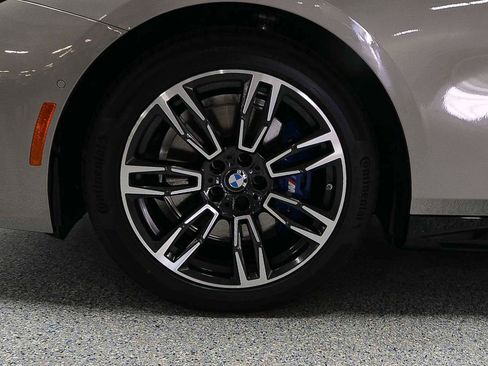 Used 2026 BMW 530i RWD image 5