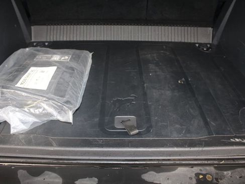 Used 2024 Ford Bronco Badlands image 18