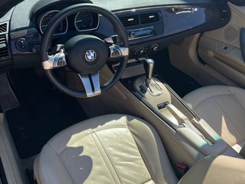 Used 2006 BMW Z4 3.0si RWD image 26