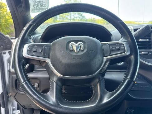 Used 2024 RAM 2500 Big Horn AWD/4WD image 17