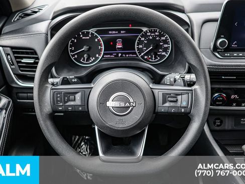 Used 2024 Nissan Rogue SV AWD/4WD image 32