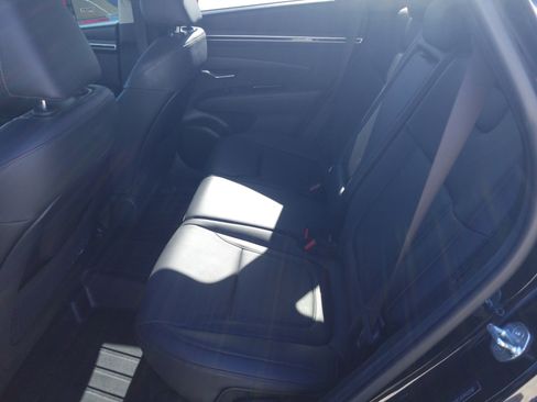 Used 2023 Hyundai Tucson Limited image 12