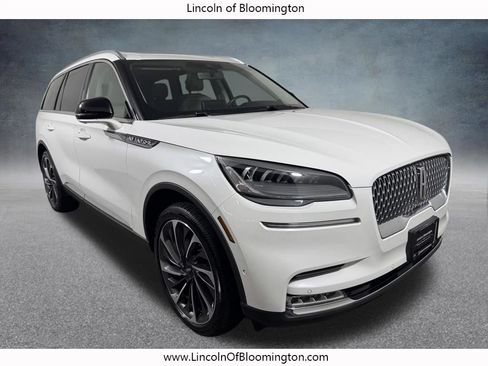 Used 2021 Lincoln Aviator Reserve w/ Equipment Group 201A AWD/4WD image 9