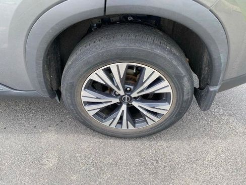 Used 2023 Nissan Rogue SV w/ SV Premium B Package FWD image 32