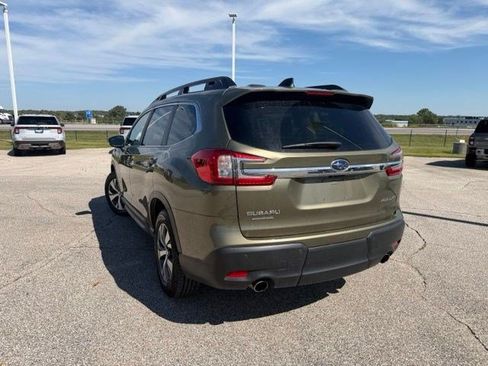 Used 2025 Subaru Ascent Premium AWD/4WD image 12