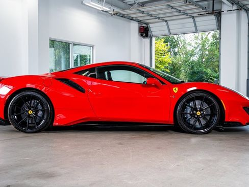 Used 2020 Ferrari 488 Pista Coupe image 5