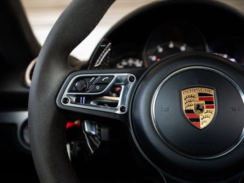 Certified 2018 Porsche 718 Cayman GTS RWD image 15
