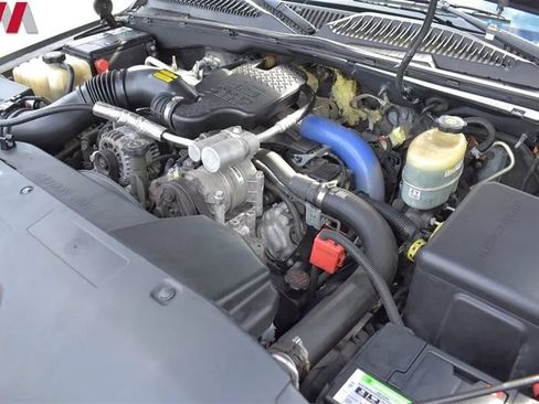 Used 2002 Chevrolet Silverado 2500 LS w/ Electrical Convenience Pkg AWD/4WD image 24