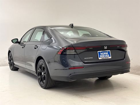Certified 2025 Honda Accord SE image 7
