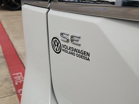 Certified 2026 Volkswagen Atlas SE FWD image 10