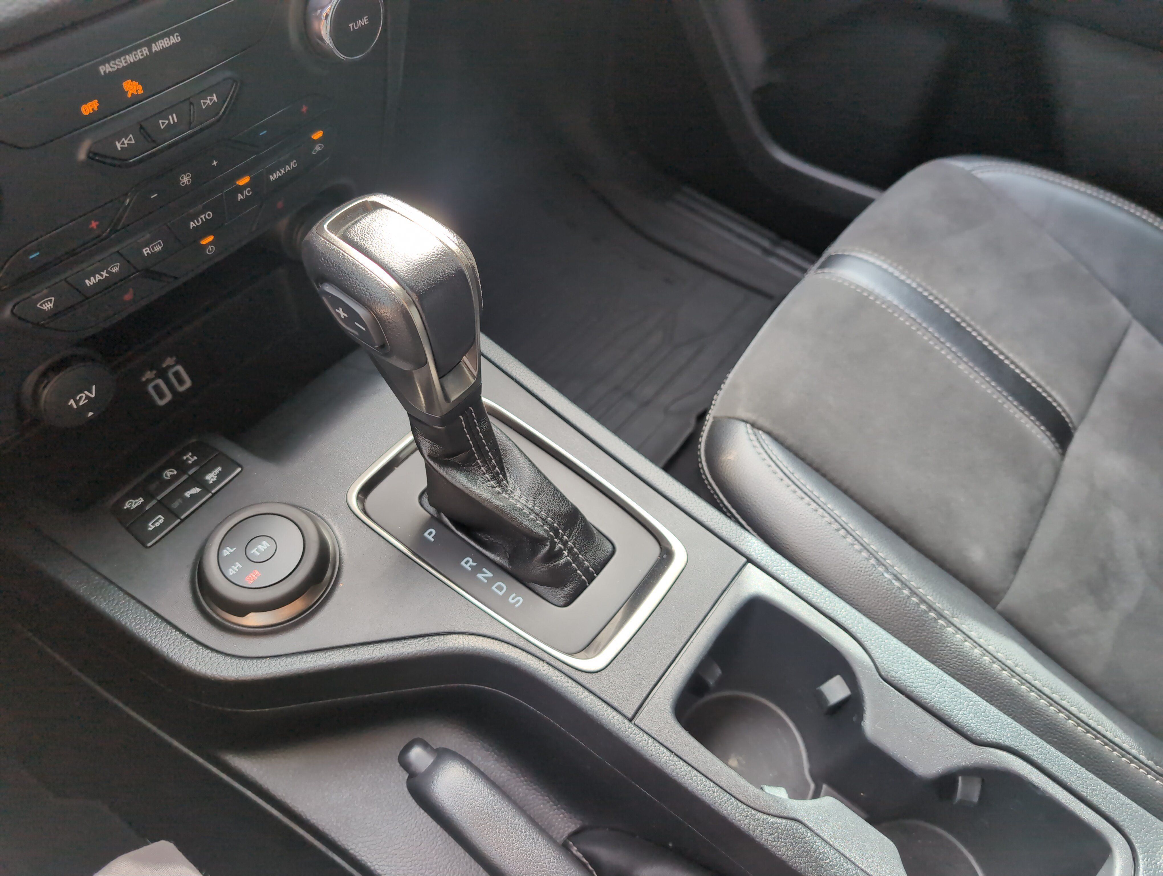 Used 2022 Ford Ranger Lariat w/ Tremor Off-Road Package AWD/4WD image 26