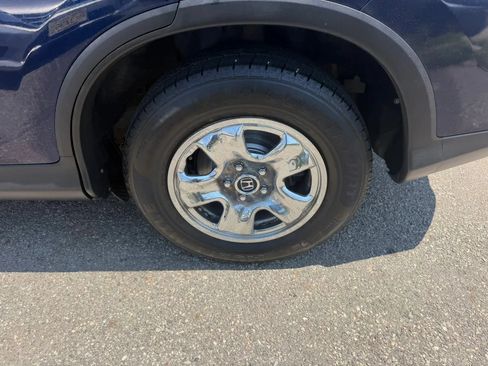 Used 2015 Honda CR-V LX image 9