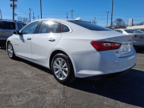 Used 2024 Chevrolet Malibu LT FWD image 3