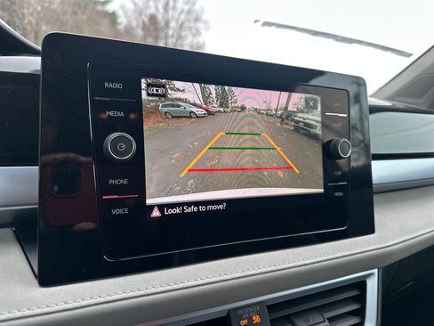 New 2026 Volkswagen Taos SE AWD/4WD image 10