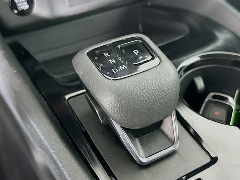 Used 2024 Nissan Rogue S AWD/4WD image 24