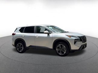 Used 2025 Nissan Rogue SV FWD video 2