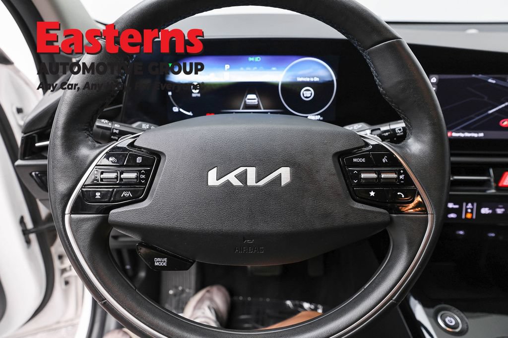Used 2023 Kia Niro Wind w/ Wind Preserve Package FWD image 11