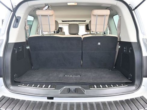 Used 2022 Nissan Armada Platinum image 8