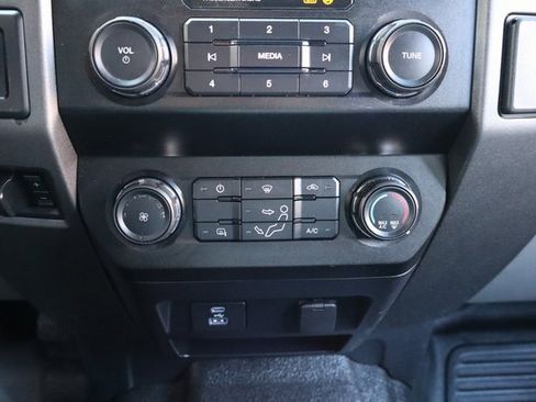 Used 2020 Ford F250 XL w/ STX Appearance Package image 8