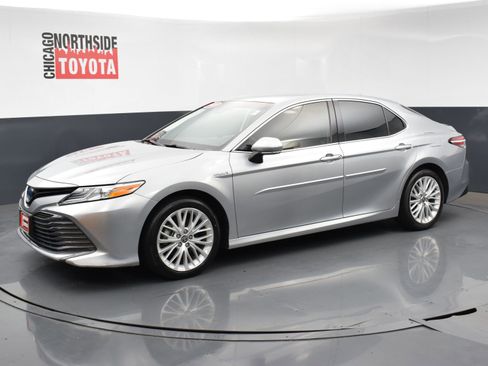 Used 2020 Toyota Camry XLE image 8