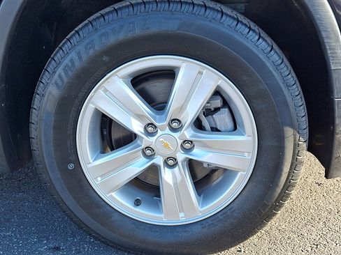 Used 2022 Chevrolet Trax LT w/ LT Convenience Package image 8