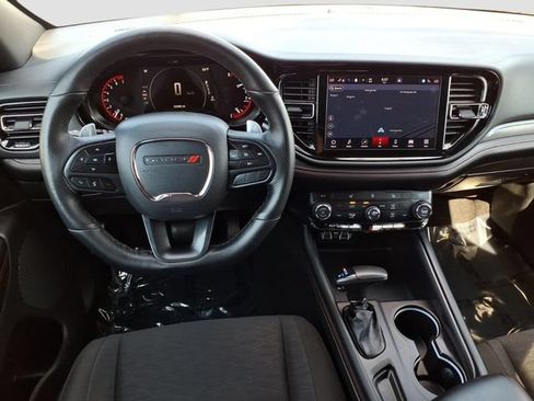 Used 2025 Dodge Durango GT AWD/4WD image 12