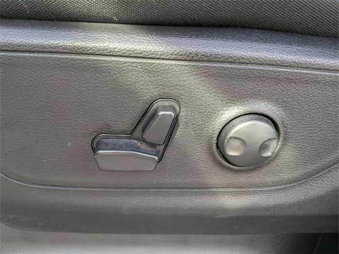 Certified 2025 RAM 1500 Big Horn image 13