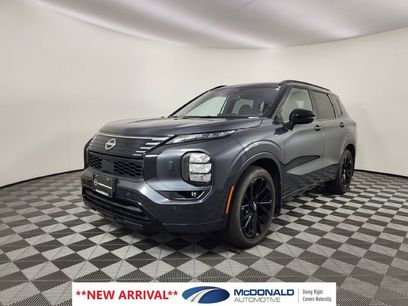 Used 2026 Nissan Rogue Platinum w/ Family Package