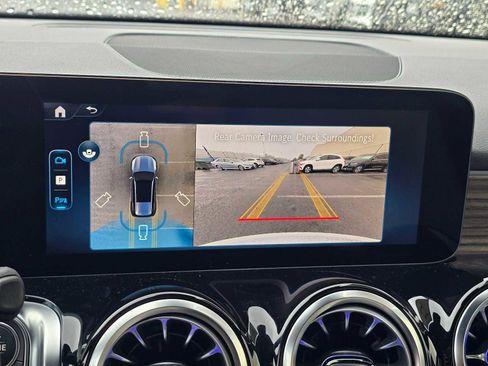 New 2026 Mercedes-Benz GLB 250 image 31